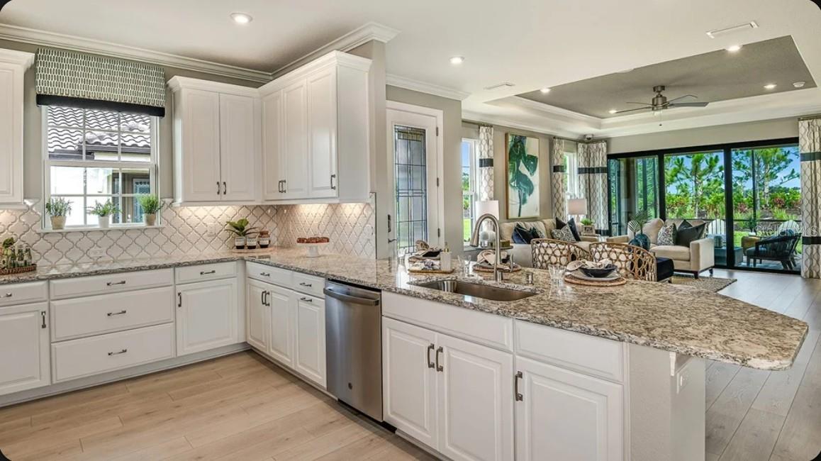 14517 Derna Ter, Bradenton, FL 34211