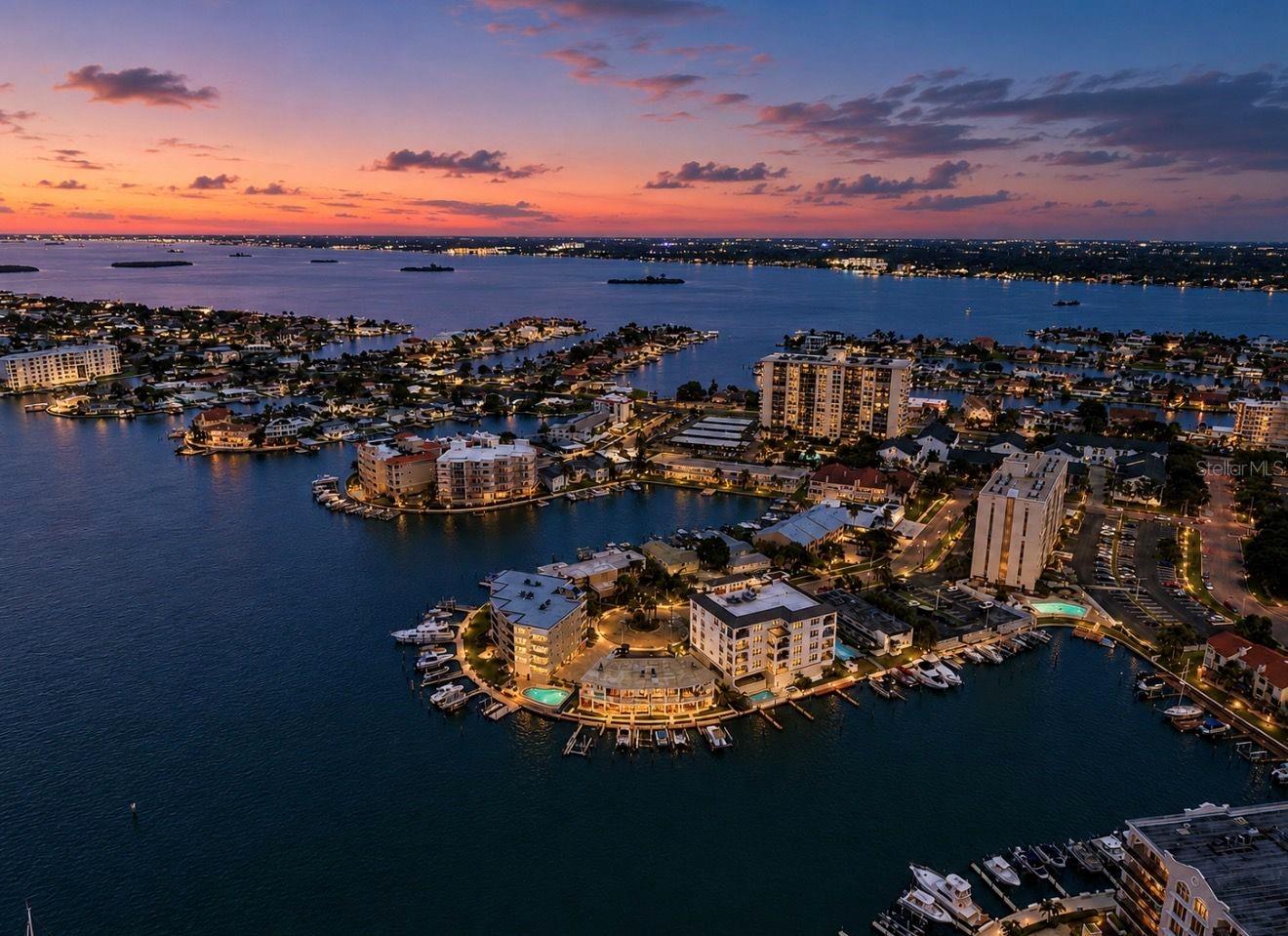 205 Dolphin Point #4, Clearwater Beach, FL 33767