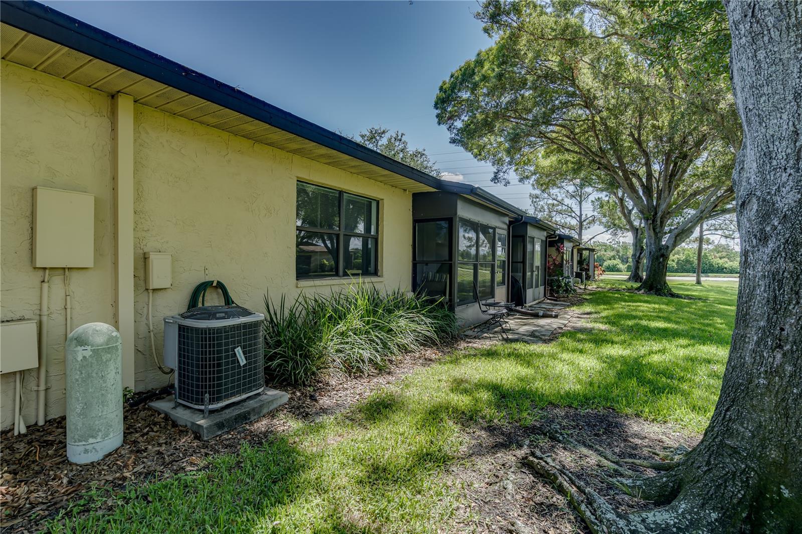 1119 9th Cir SE #1119, Largo, FL 33771
