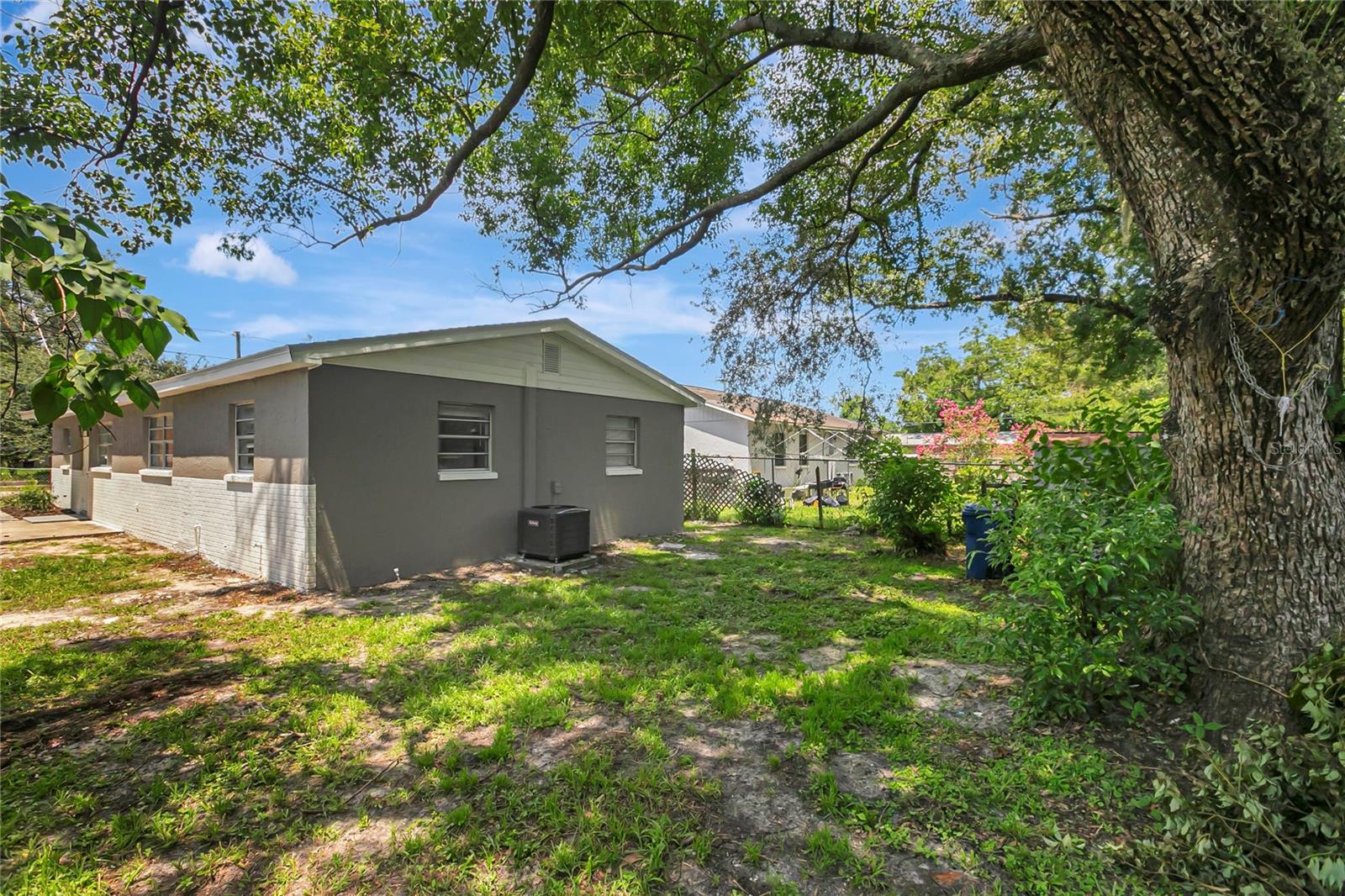 1615 E Sitka St, Tampa, FL 33604