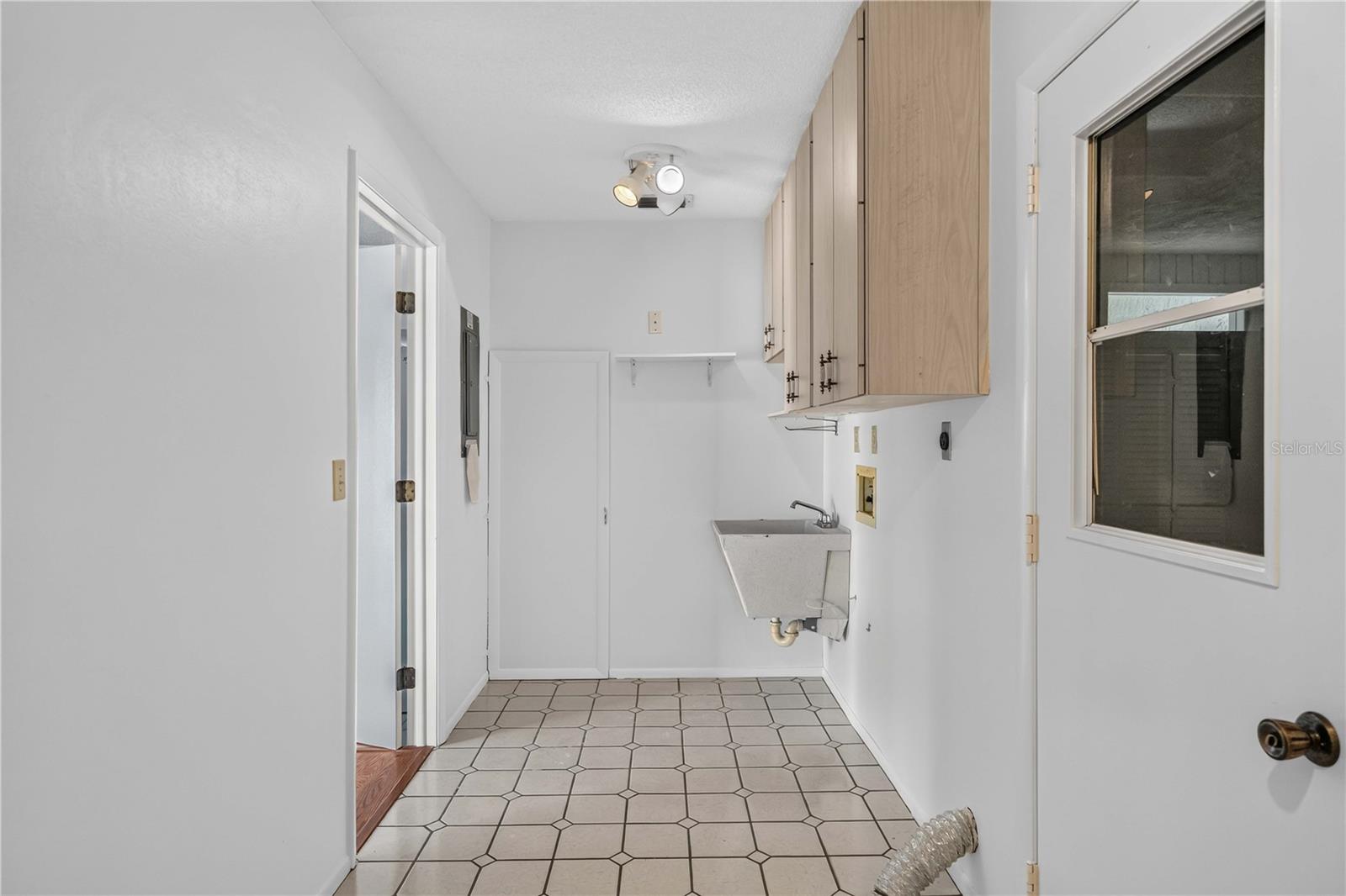 6510 11th Ave W, Bradenton, FL 34209