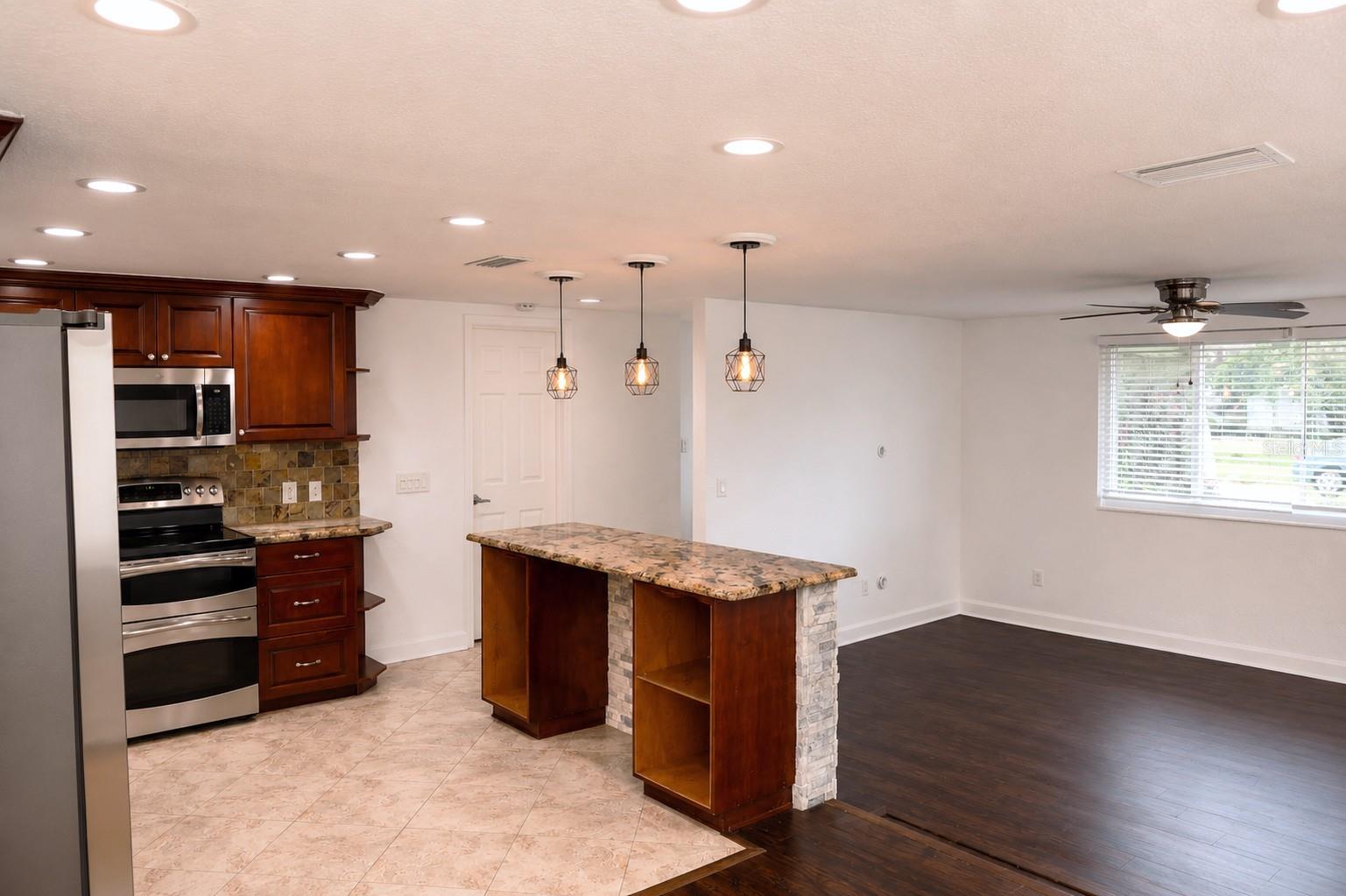 6012 12th Ave, New Port Richey, FL 34653