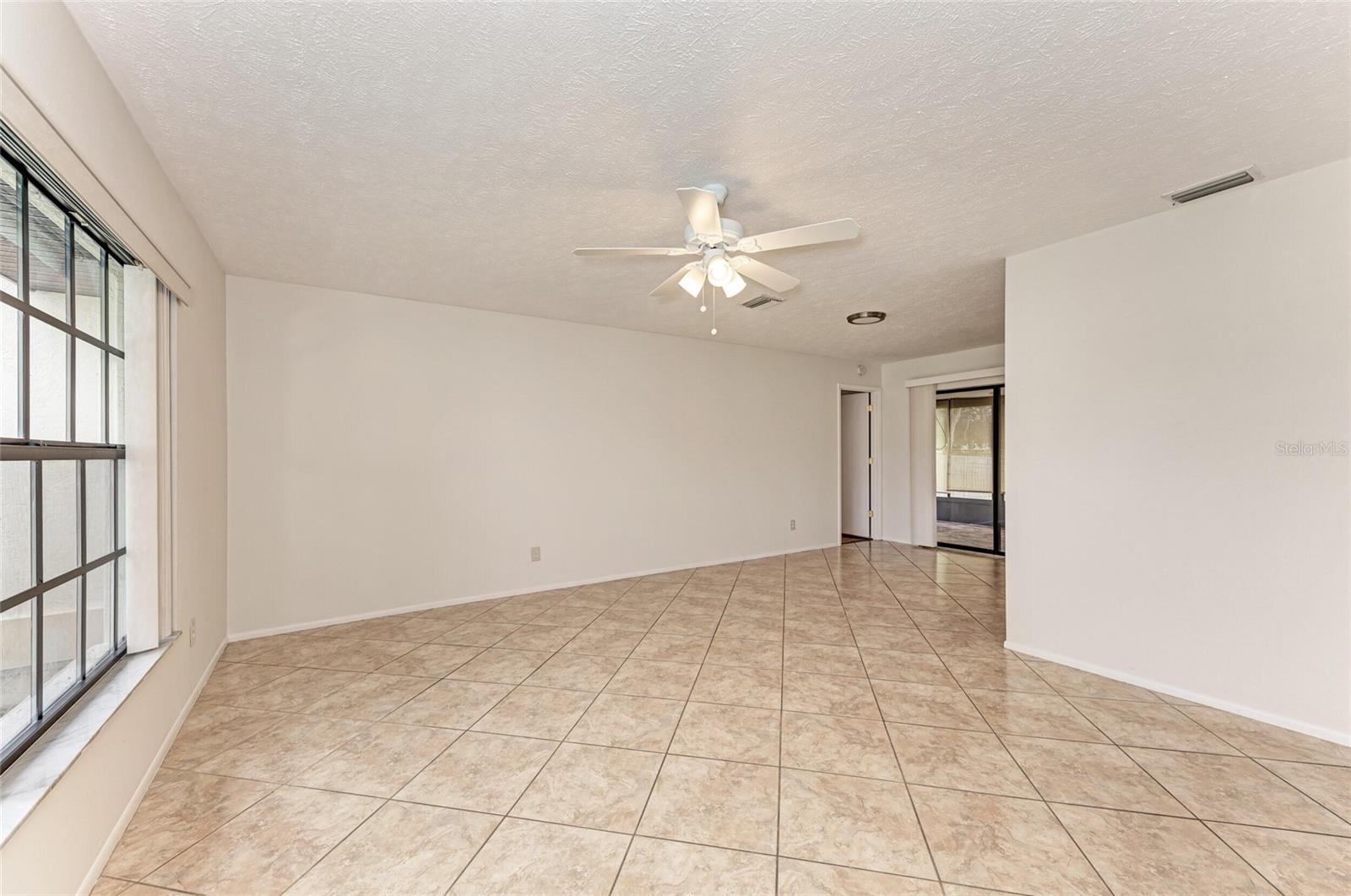 4621 35th Ct E, Bradenton, FL 34203