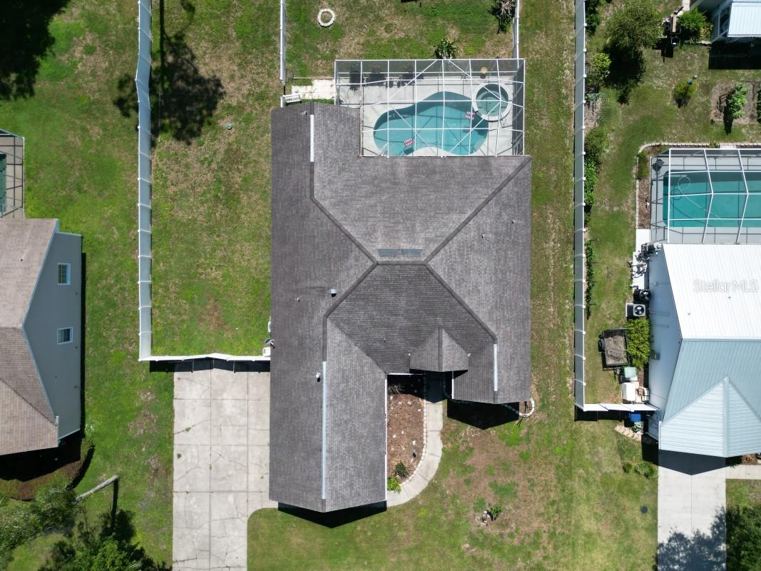 12106 Palm St, San Antonio, FL 33576