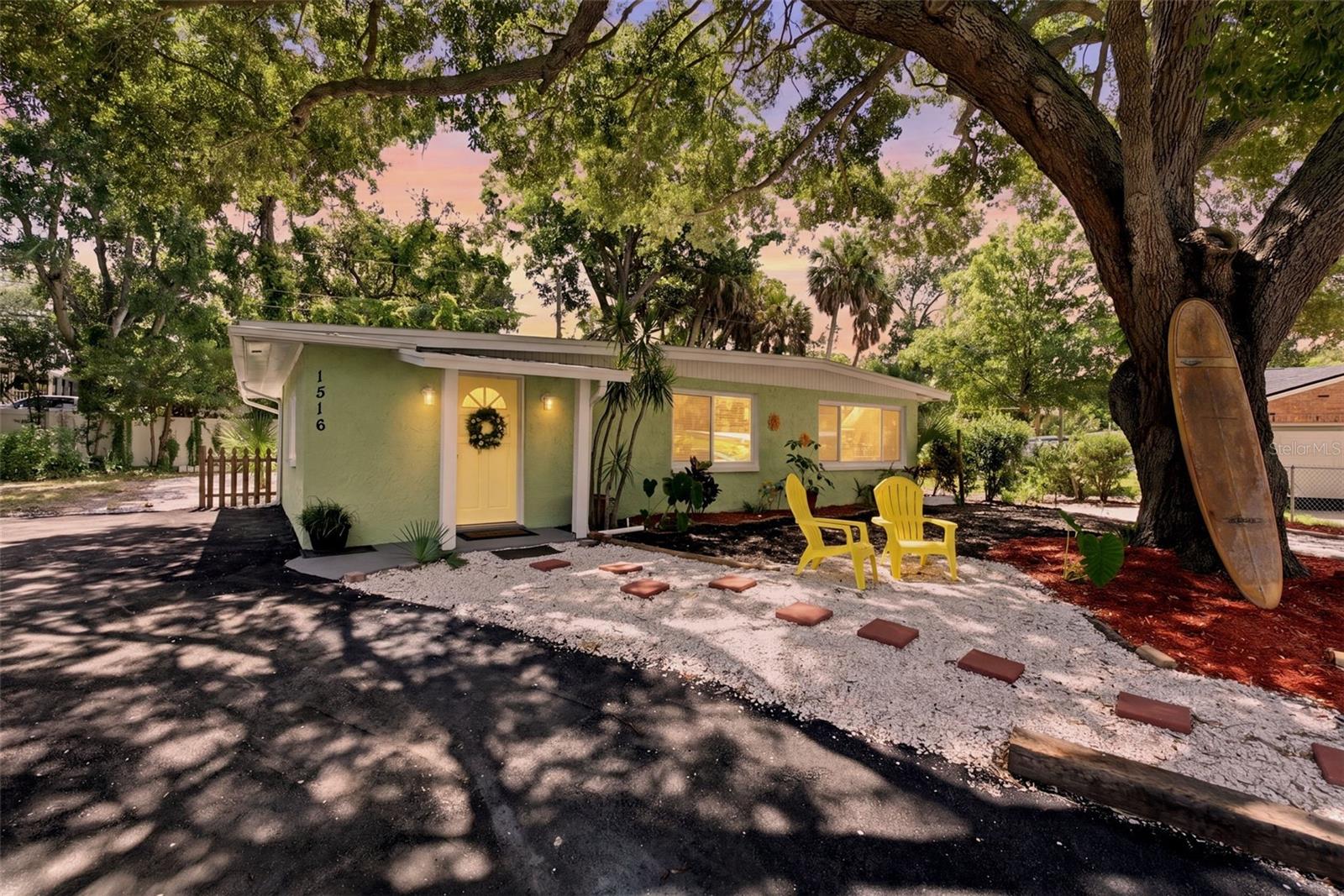 1516 Adele Pl, Largo, FL 33770