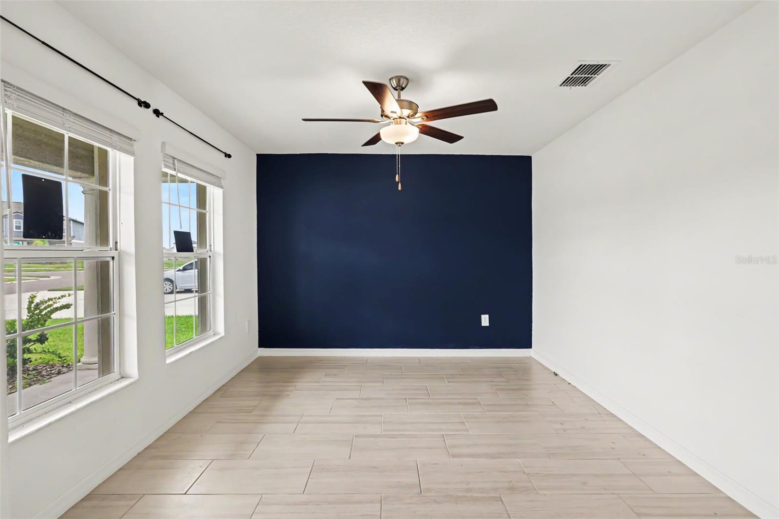 15281 Zircon Red Dr, Wimauma, FL 33598