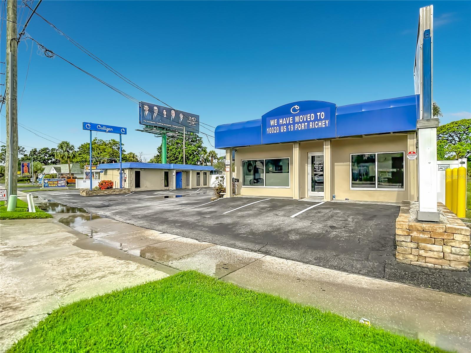7429 Us Highway 19, New Port Richey, FL 34652