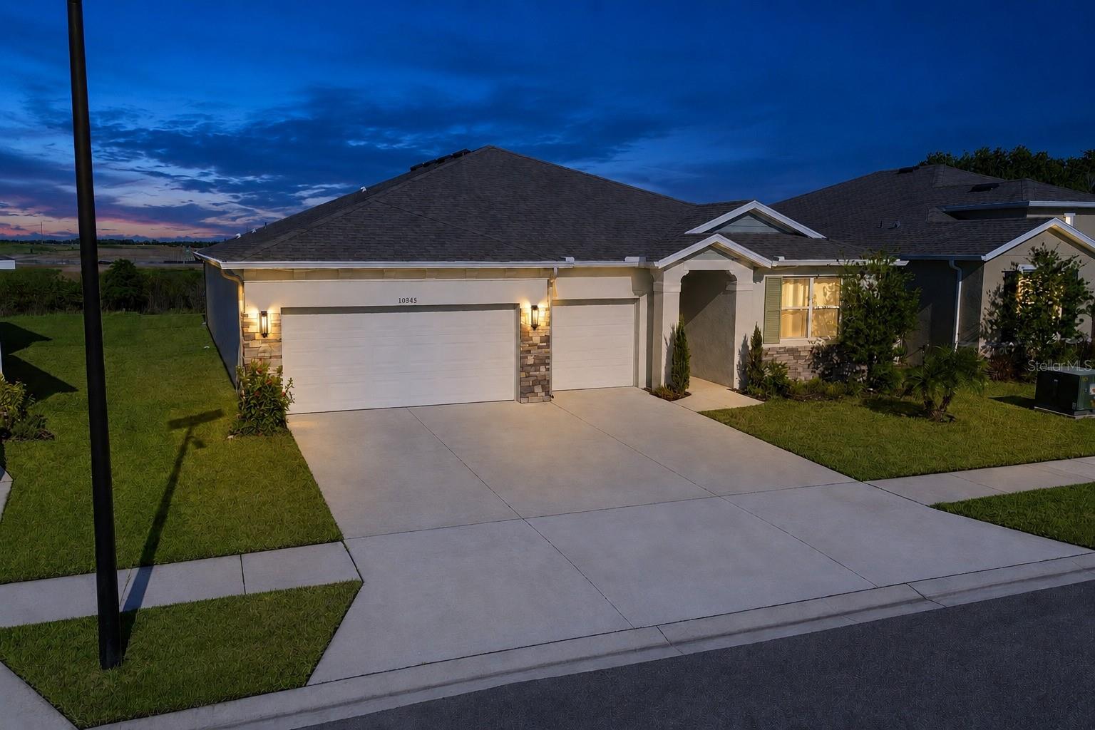 10345 Bridgegate Heights Loop, San Antonio, FL 33576