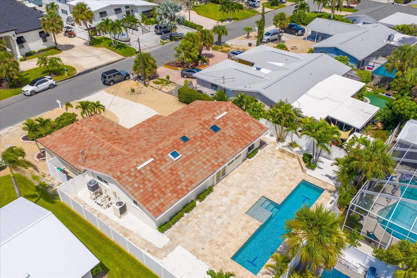 230 N Tessier Dr, St Pete Beach, FL 33706