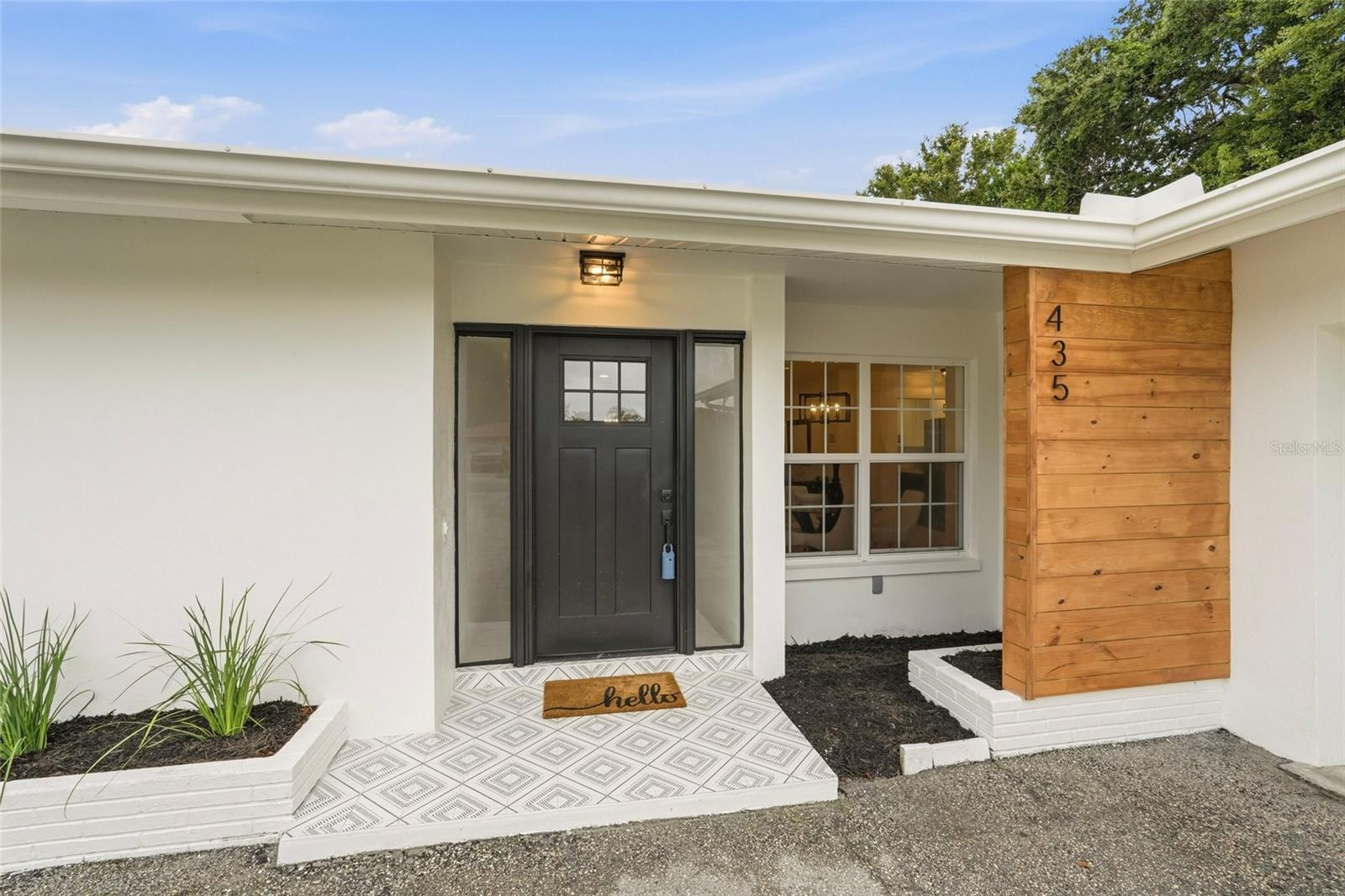 435 Mehlenbacher Rd, Largo, FL 33770