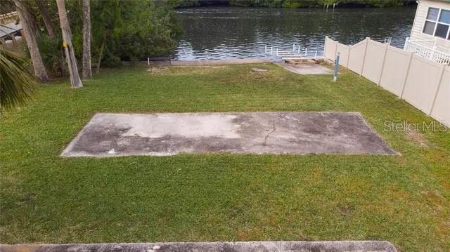 6807 Edgewater Dr, New Port Richey, FL 34652