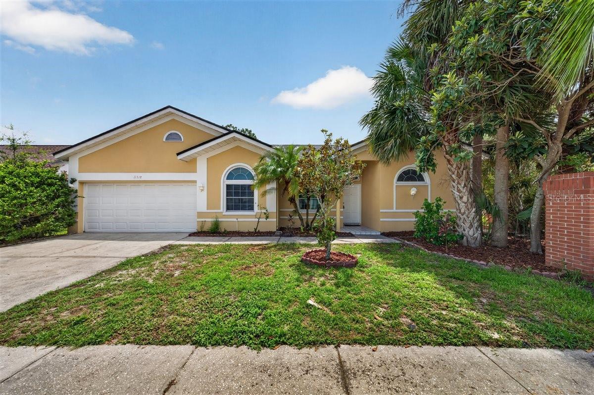 11318 Pocket Brook Dr, Tampa, FL 33635