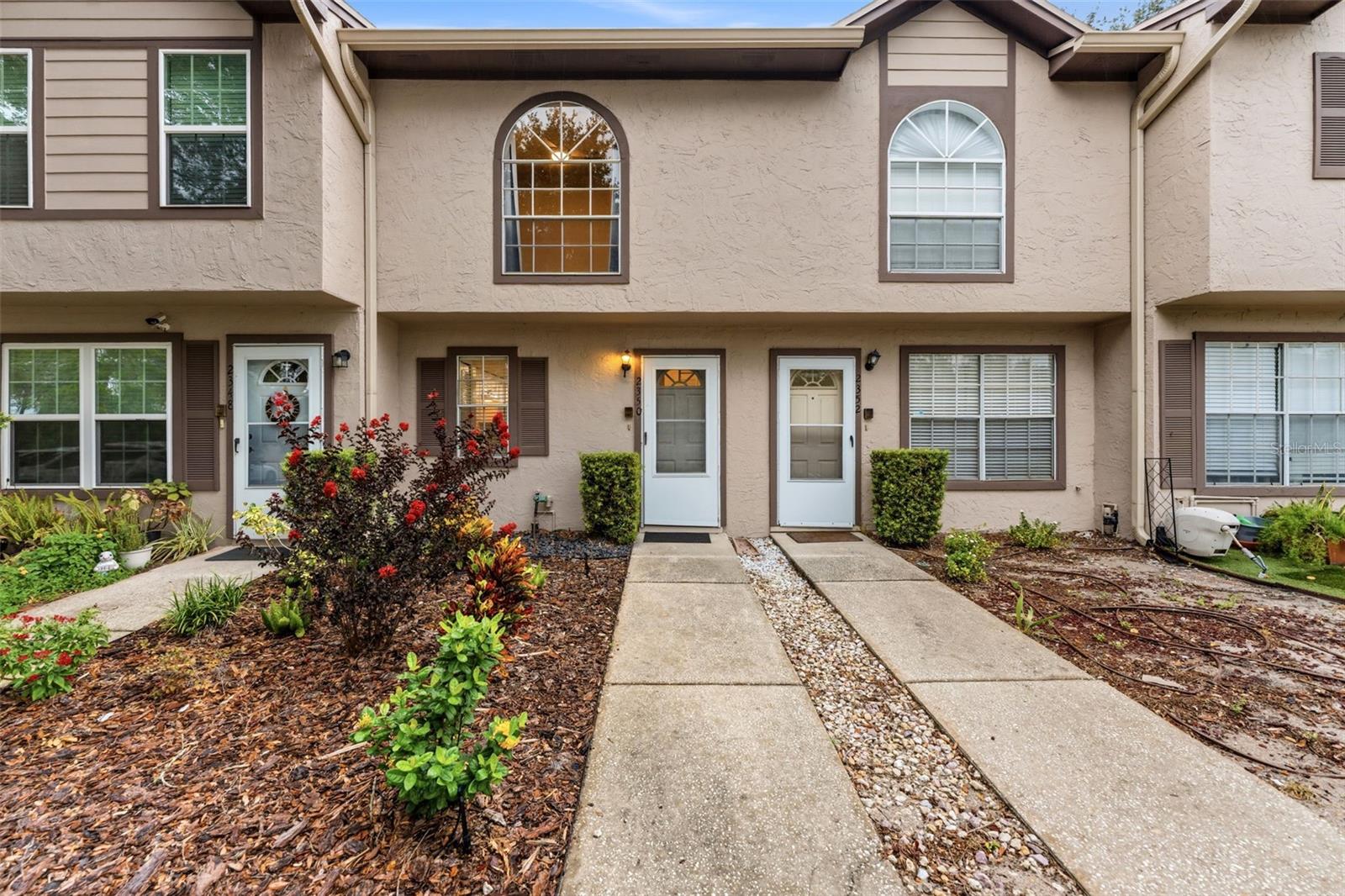 2350 Fletchers Point Cir, Tampa, FL 33613