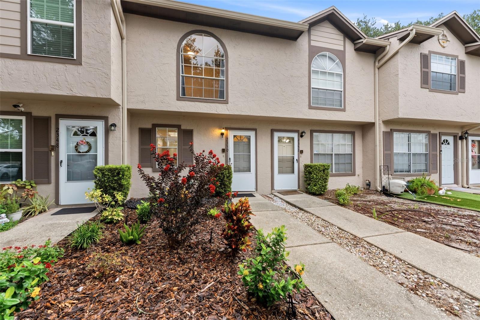 2350 Fletchers Point Cir, Tampa, FL 33613