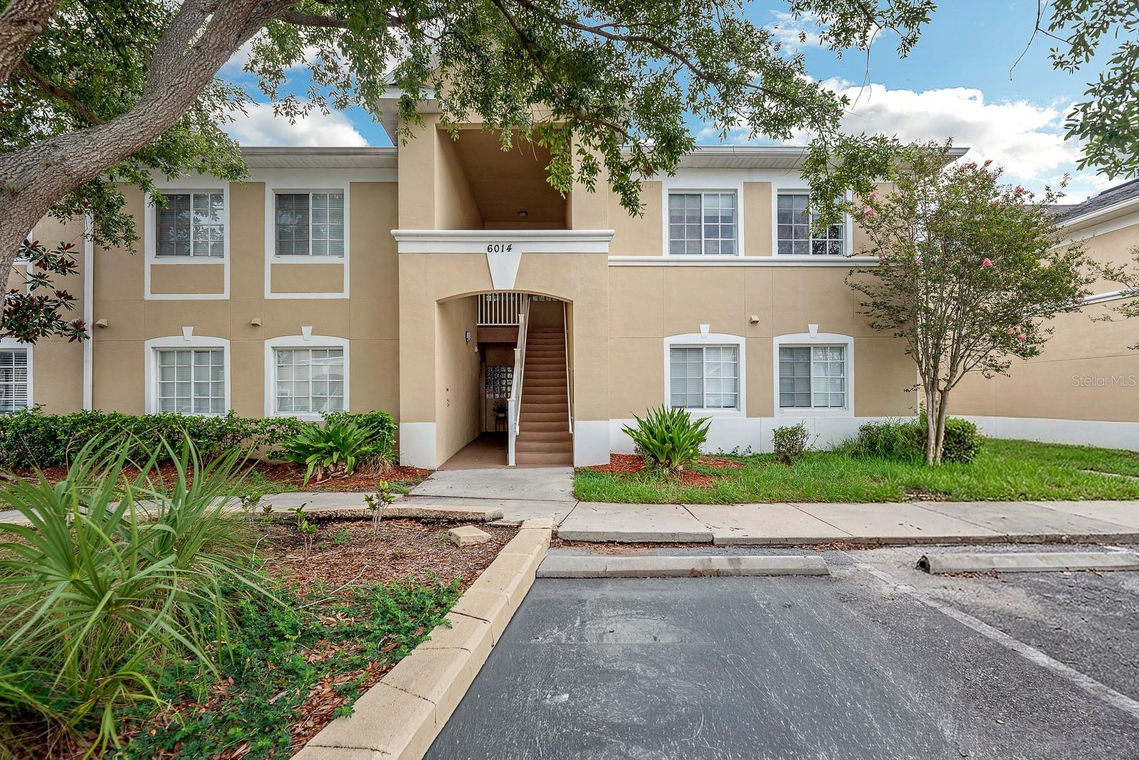 6014 Portsdale Pl #202, Riverview, FL 33578