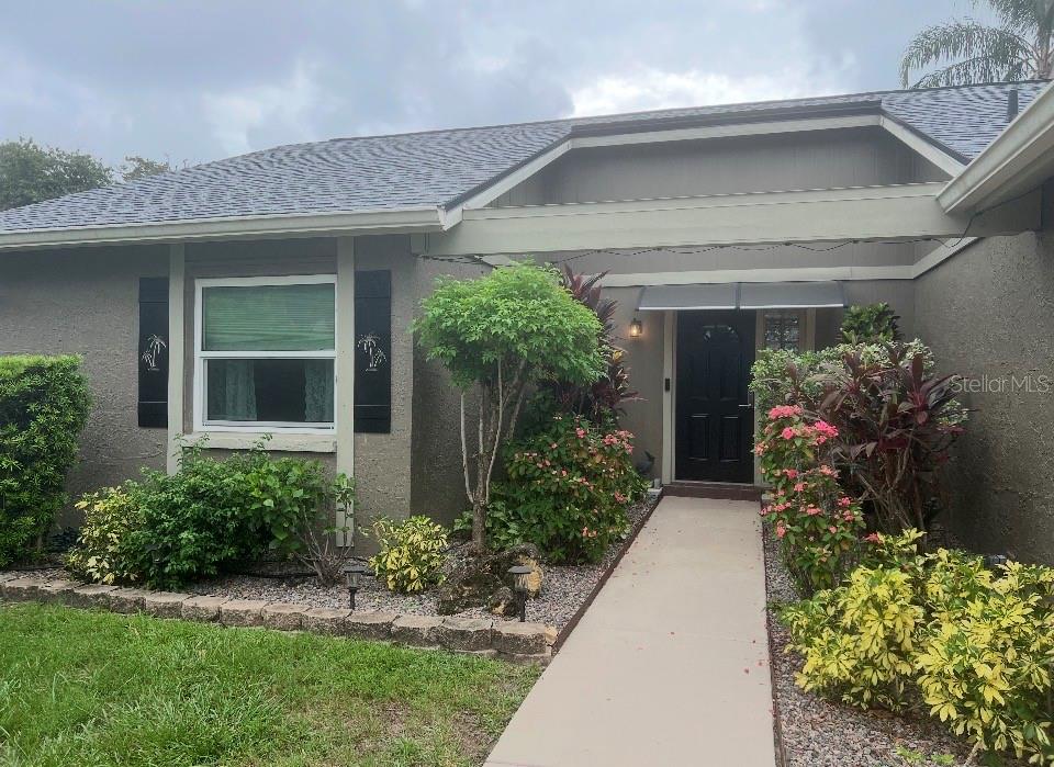 1613 St Catherine Dr E, Dunedin, FL 34698