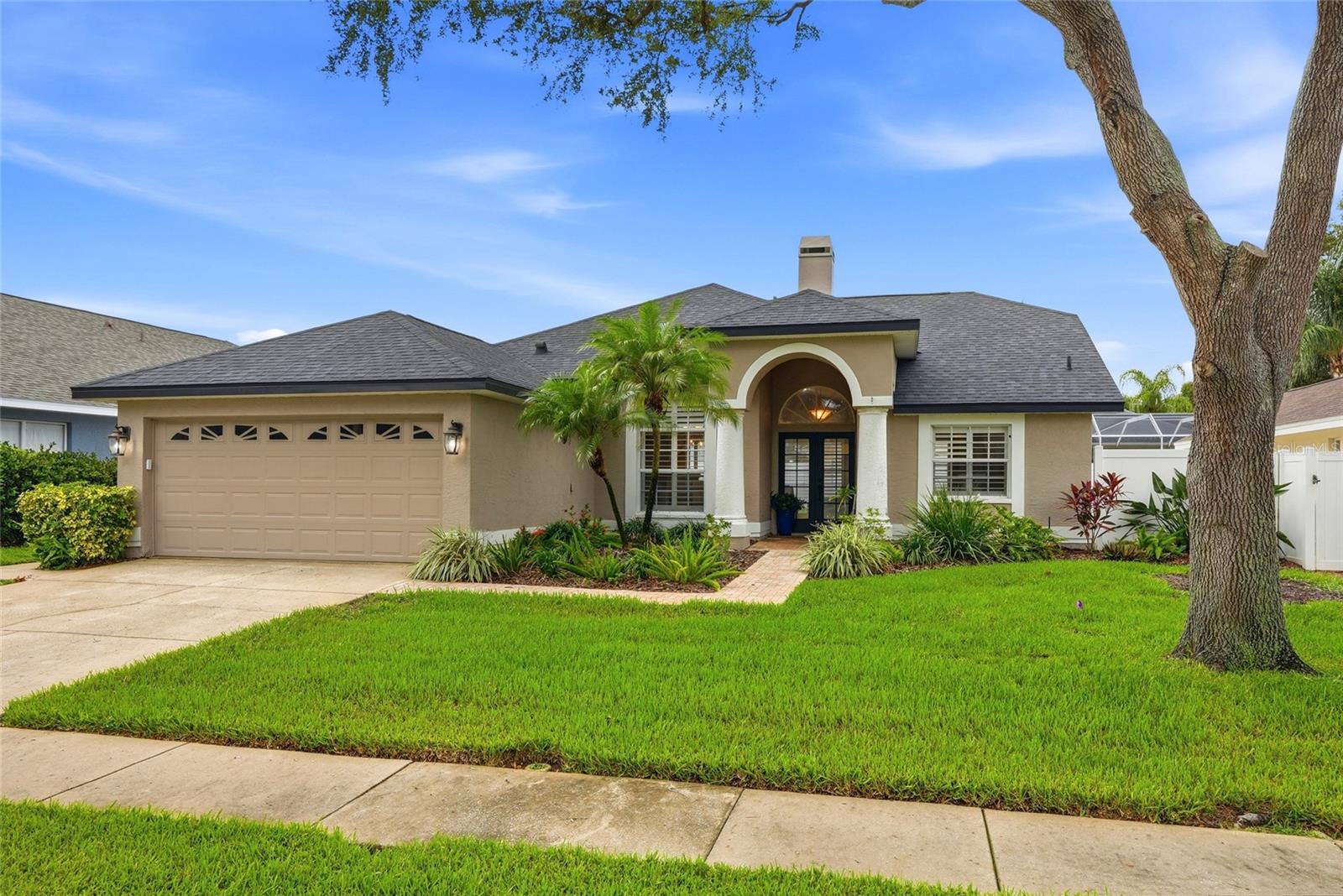 1258 Paradise Lake Dr, Tarpon Springs, FL 34689