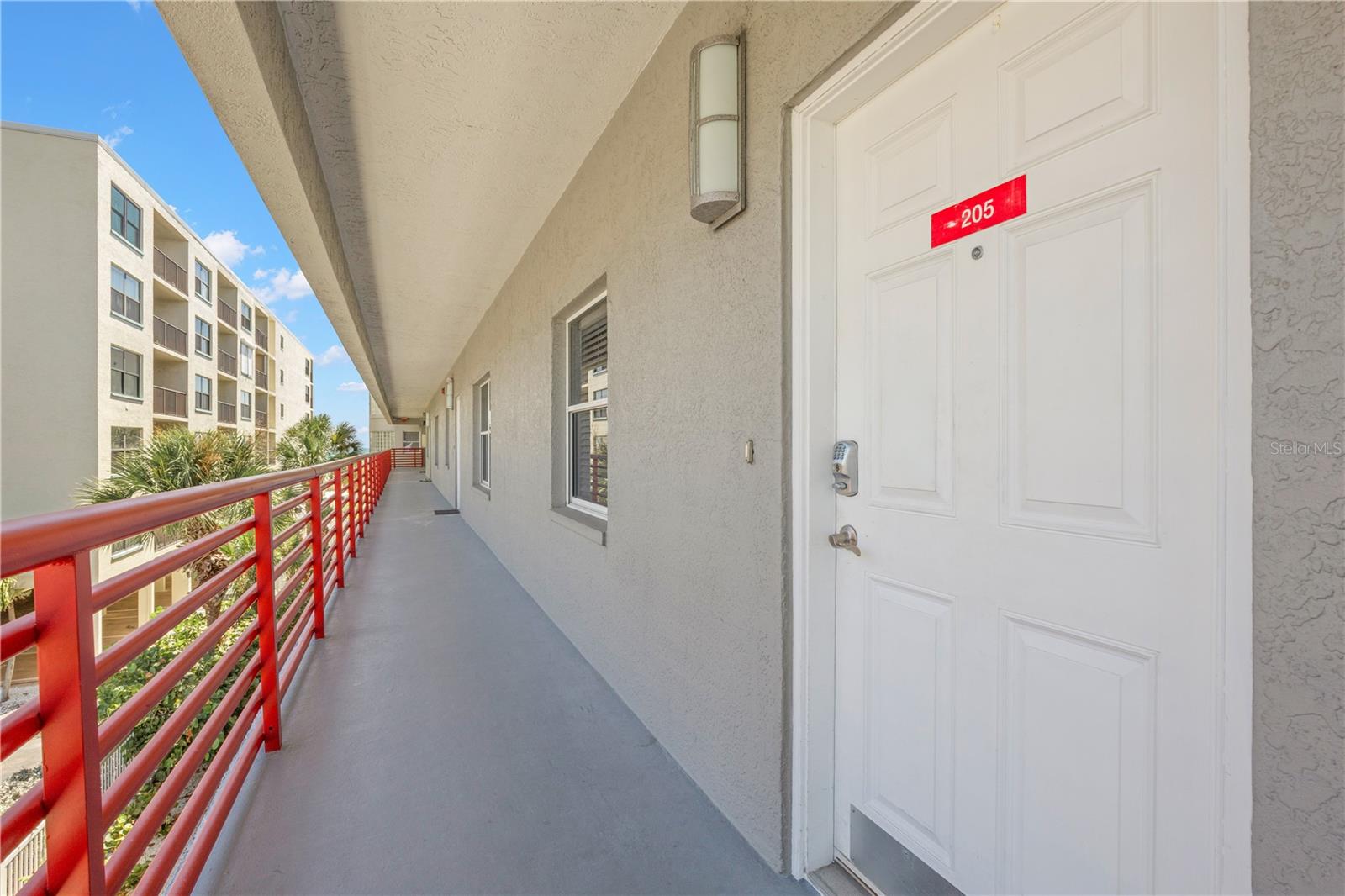 12935 Gulf Ln #205, Madeira Beach, FL 33708