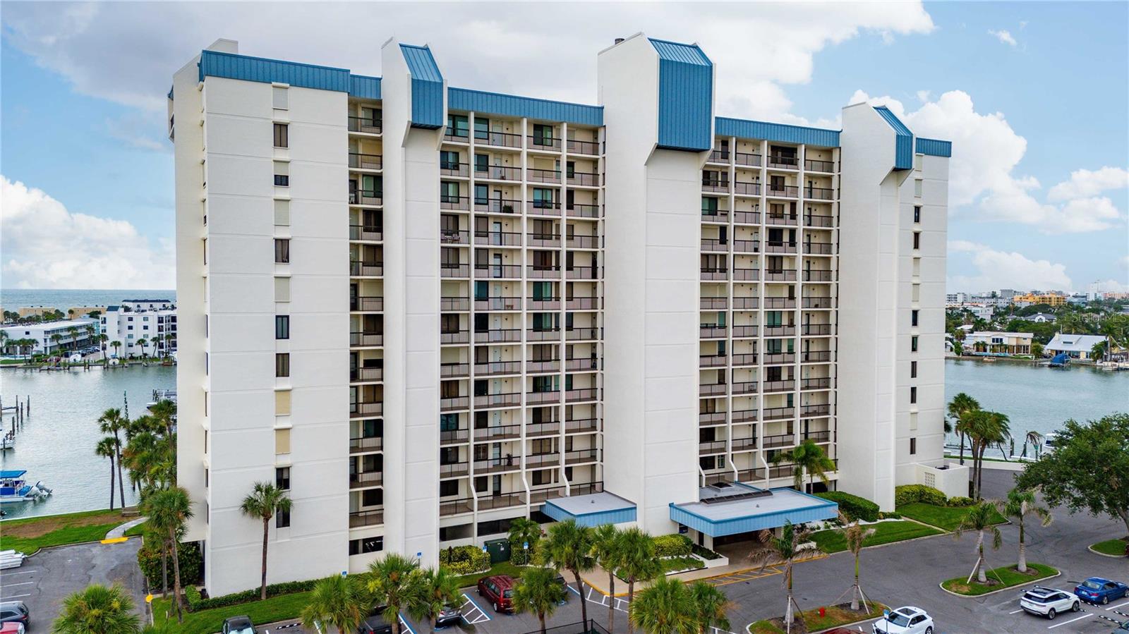 9525 Blind Pass Rd #206, St Petersburg, FL 33706