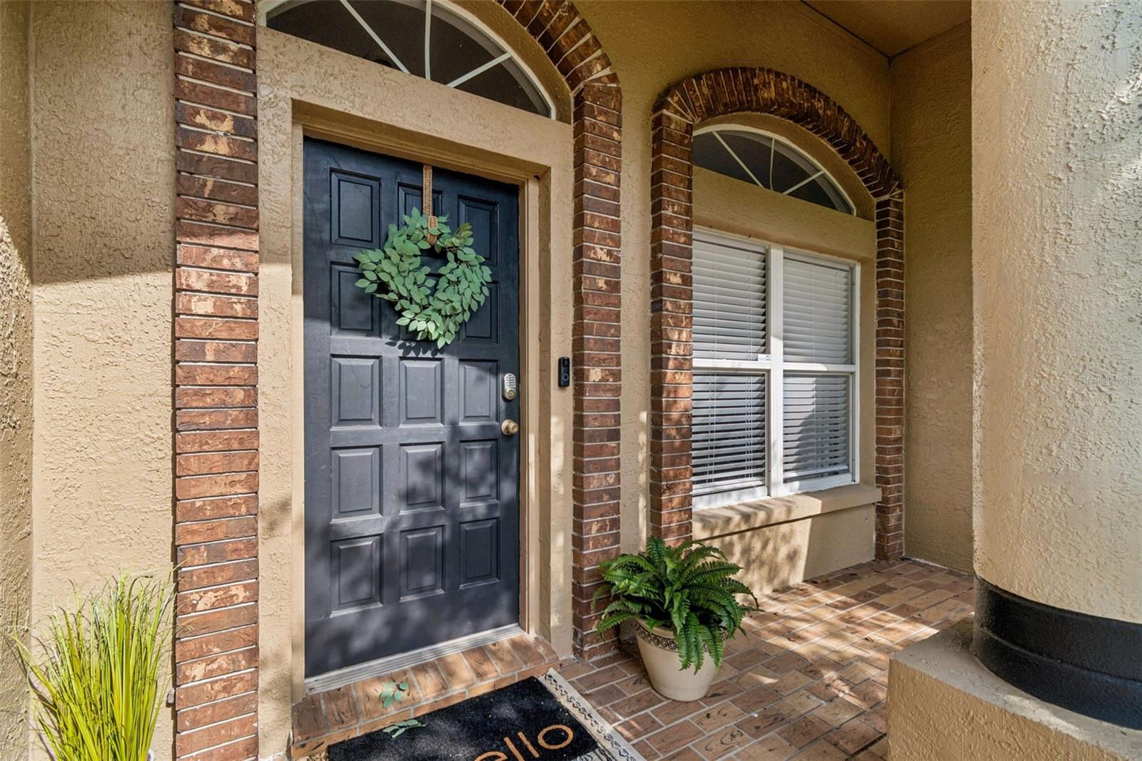 3813 Polumbo Dr, Valrico, FL 33596