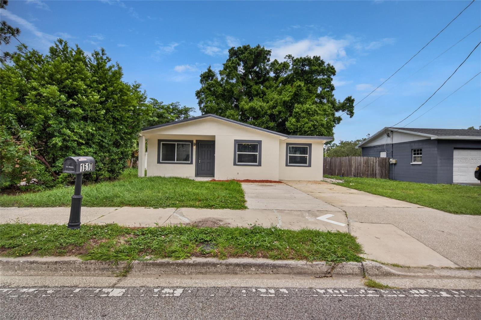 1610 N Lois Ave, Tampa, FL 33607