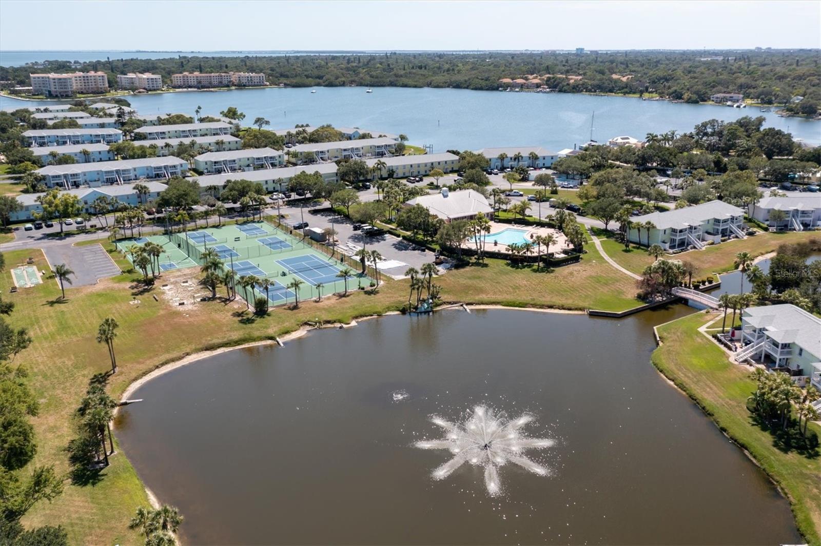 4728 Beach Dr SE #B, St Petersburg, FL 33705