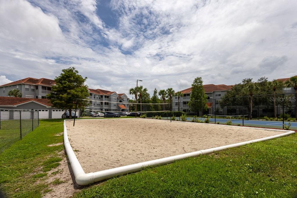 18001 Richmond Place Dr #427, Tampa, FL 33647
