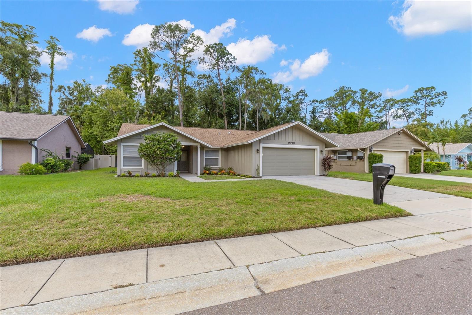 2718 Woodhall Ter, Palm Harbor, FL 34685