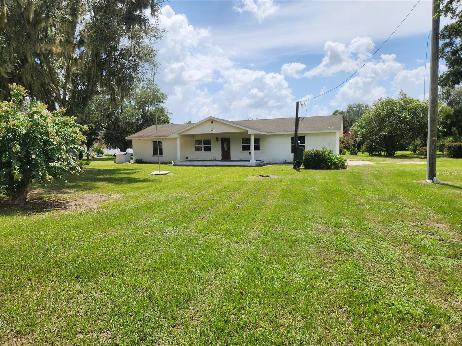 3903 Powerline Rd, Lithia, FL 33547