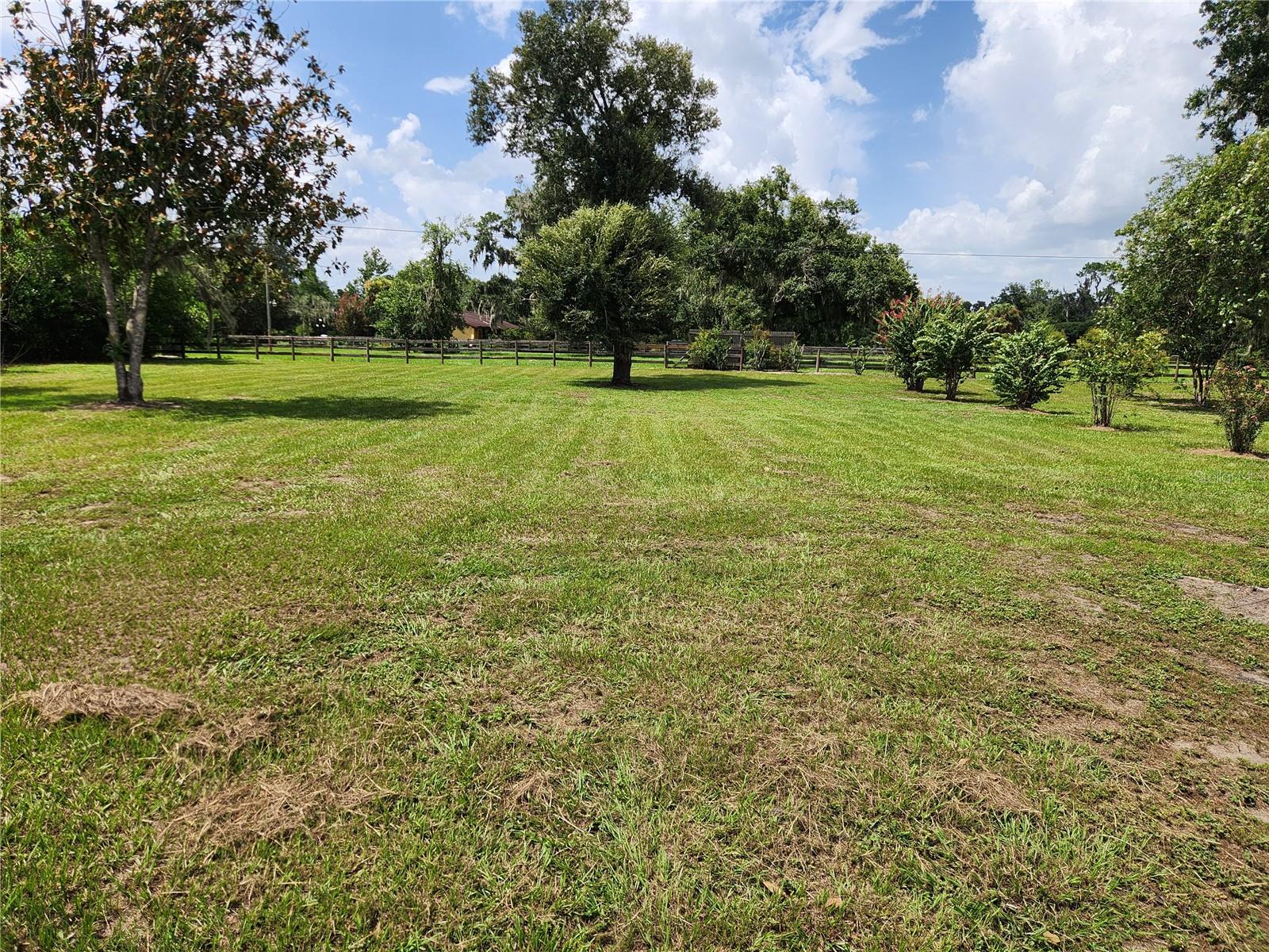 3903 Powerline Rd, Lithia, FL 33547