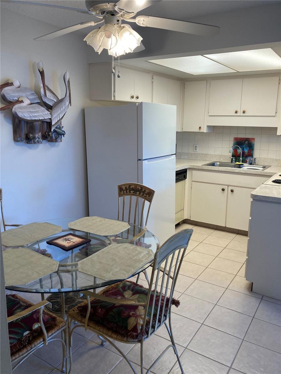 4313 Tahitian Gardens Cir #B, Holiday, FL 34691