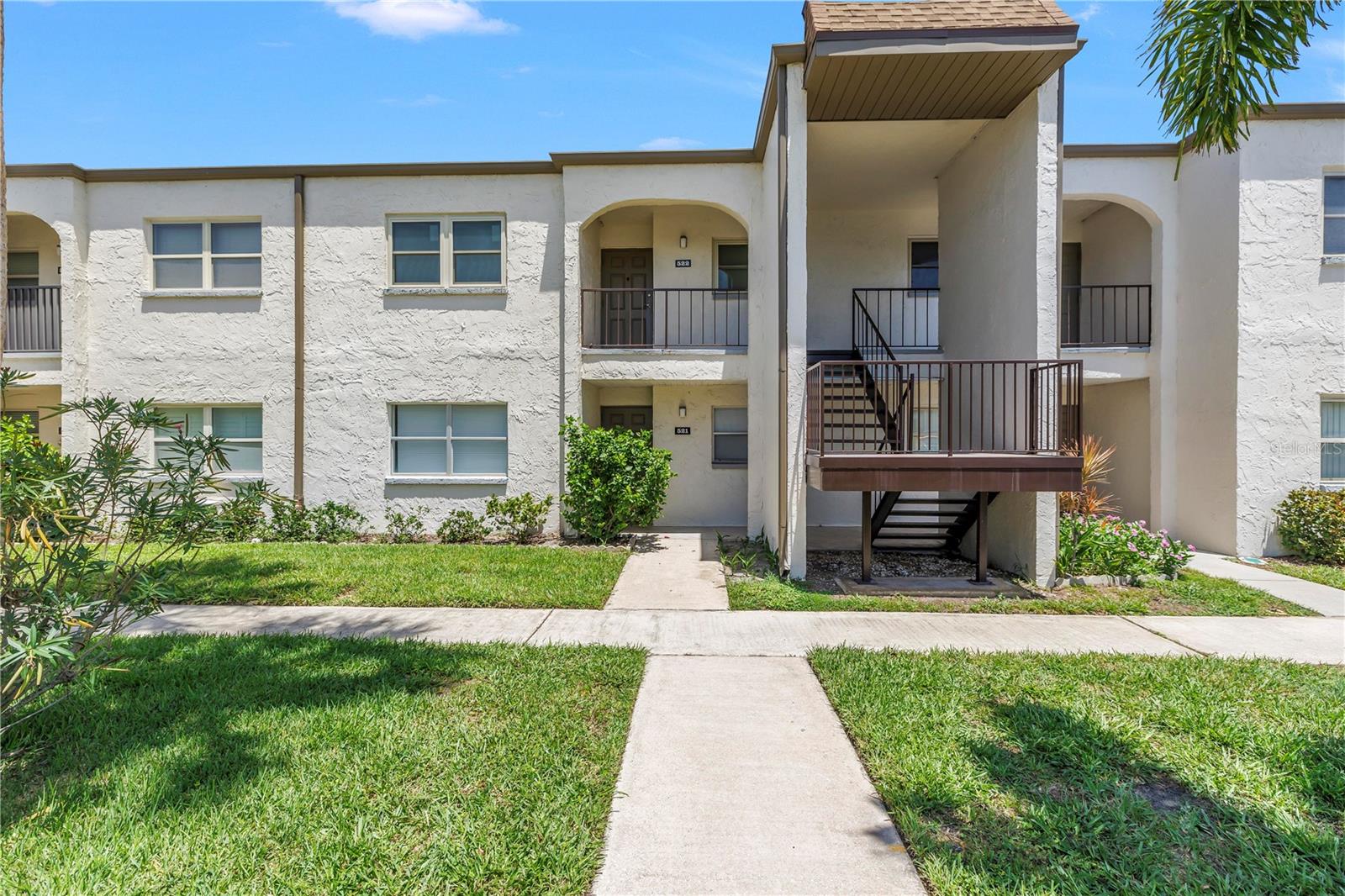 7701 Starkey Rd #521, Seminole, FL 33777