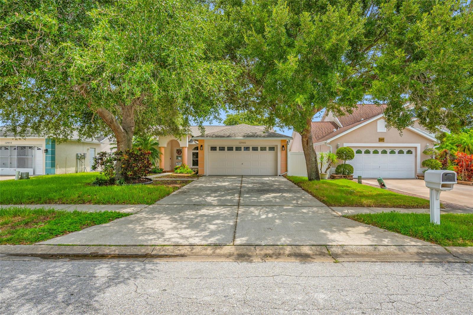 12965 Pineforest Way W, Largo, FL 33773