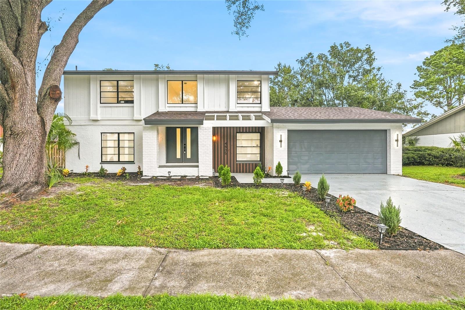 4505 Whitworth Ln, Tampa, FL 33624