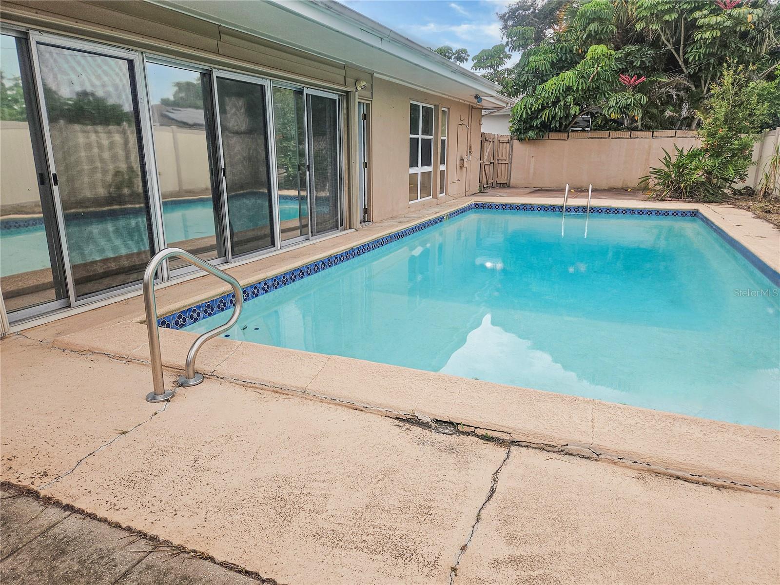 1820 Lombardy Dr, Clearwater, FL 33755