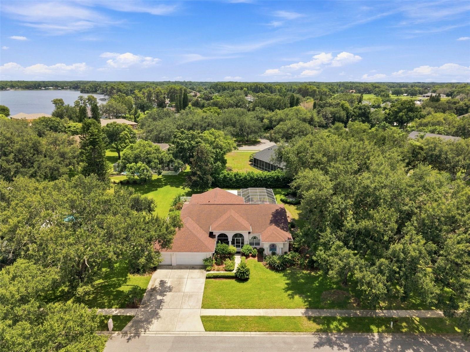 1518 Fishing Lake Dr, Odessa, FL 33556