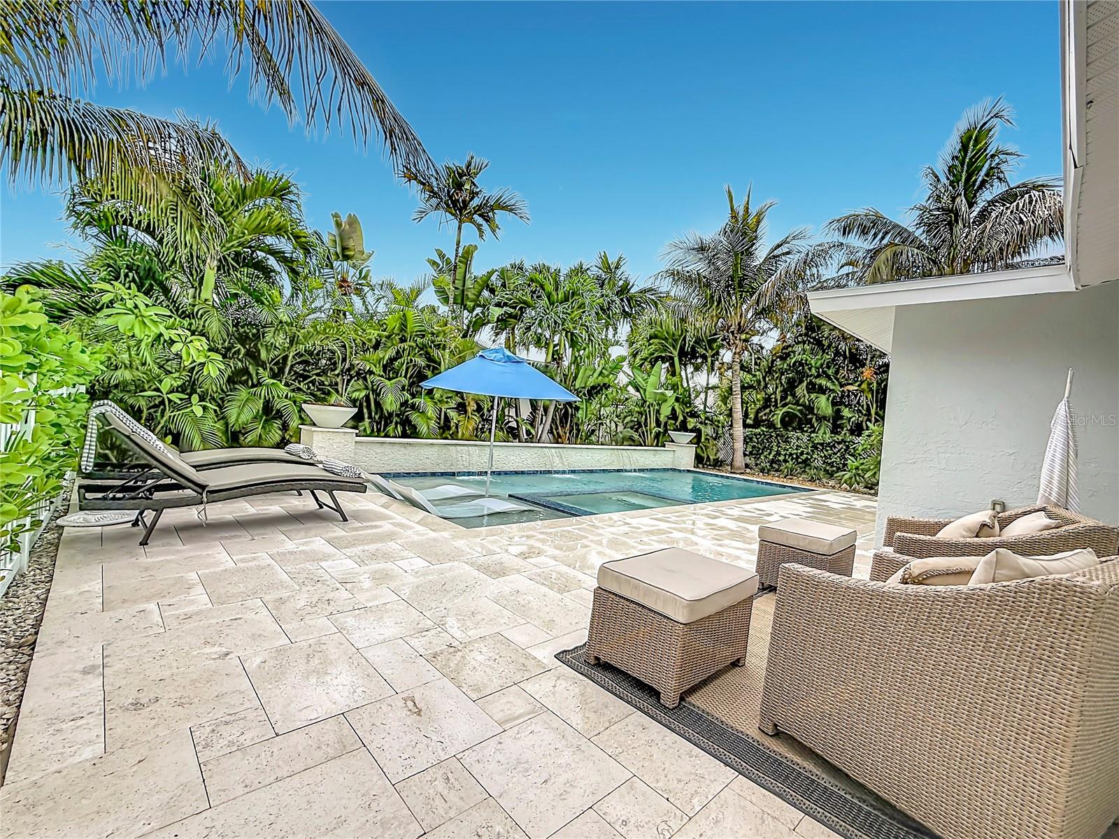 2931 Alton Dr, St Pete Beach, FL 33706