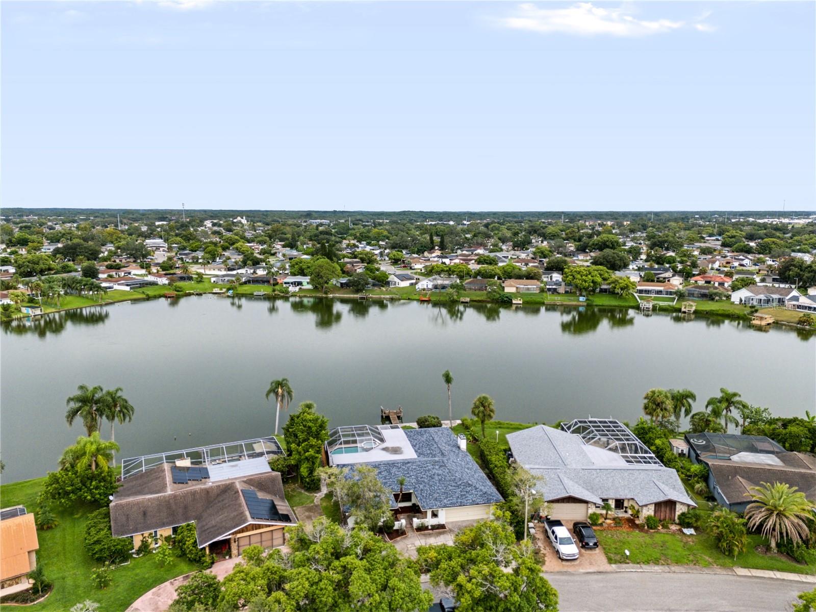 9520 Lake Christina Ln, Port Richey, FL 34668