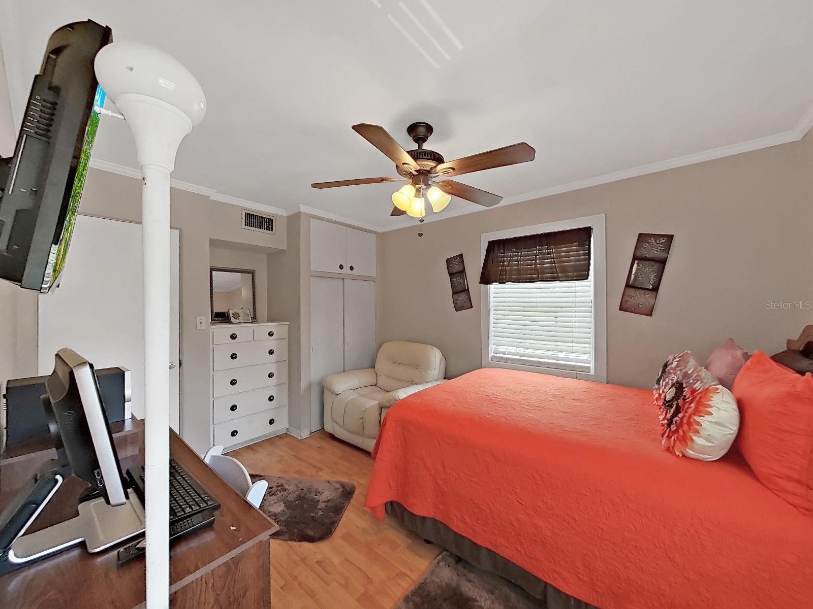 2371 7th St S, St Petersburg, FL 33705