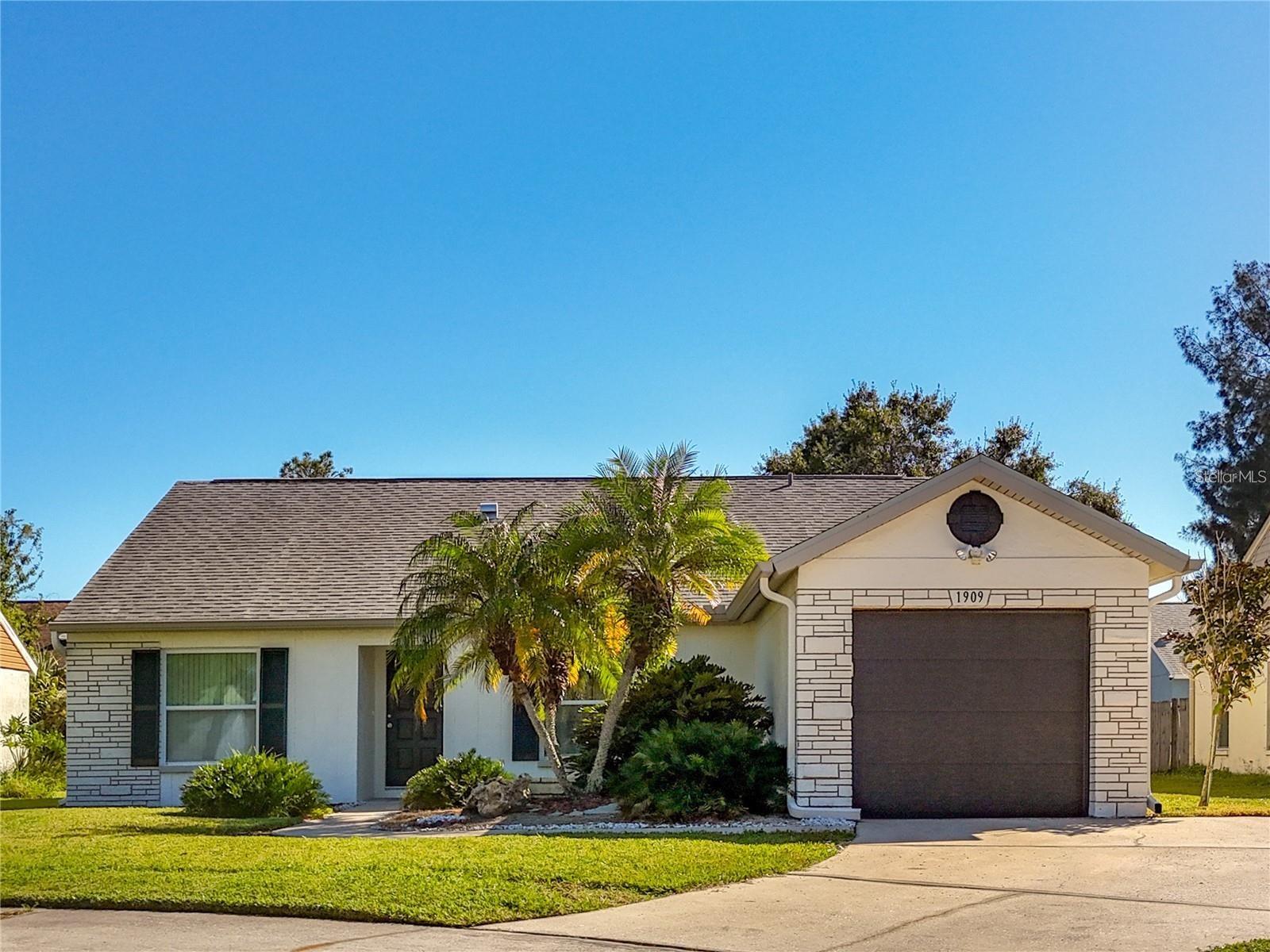 1909 Castle Bay Ct, Oldsmar, FL 34677