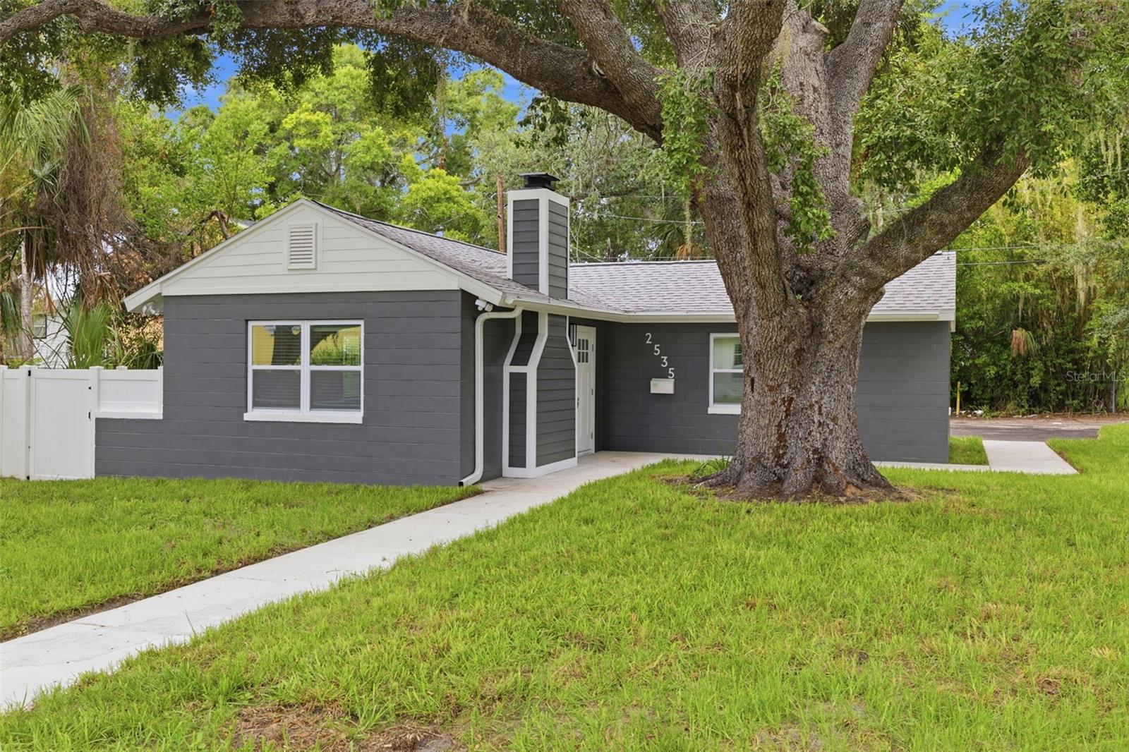 2535 19th St S, St Petersburg, FL 33712