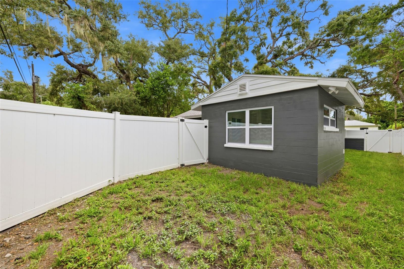 2535 19th St S, St Petersburg, FL 33712