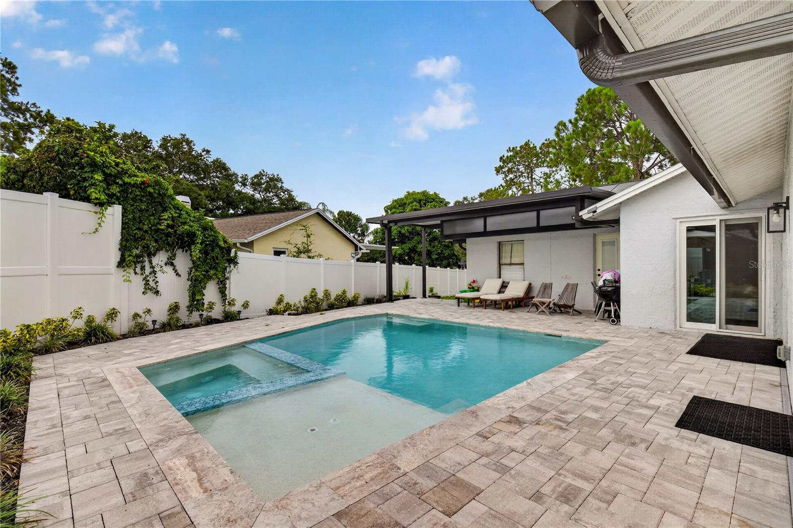 3775 Springhill Cir, Palm Harbor, FL 34684