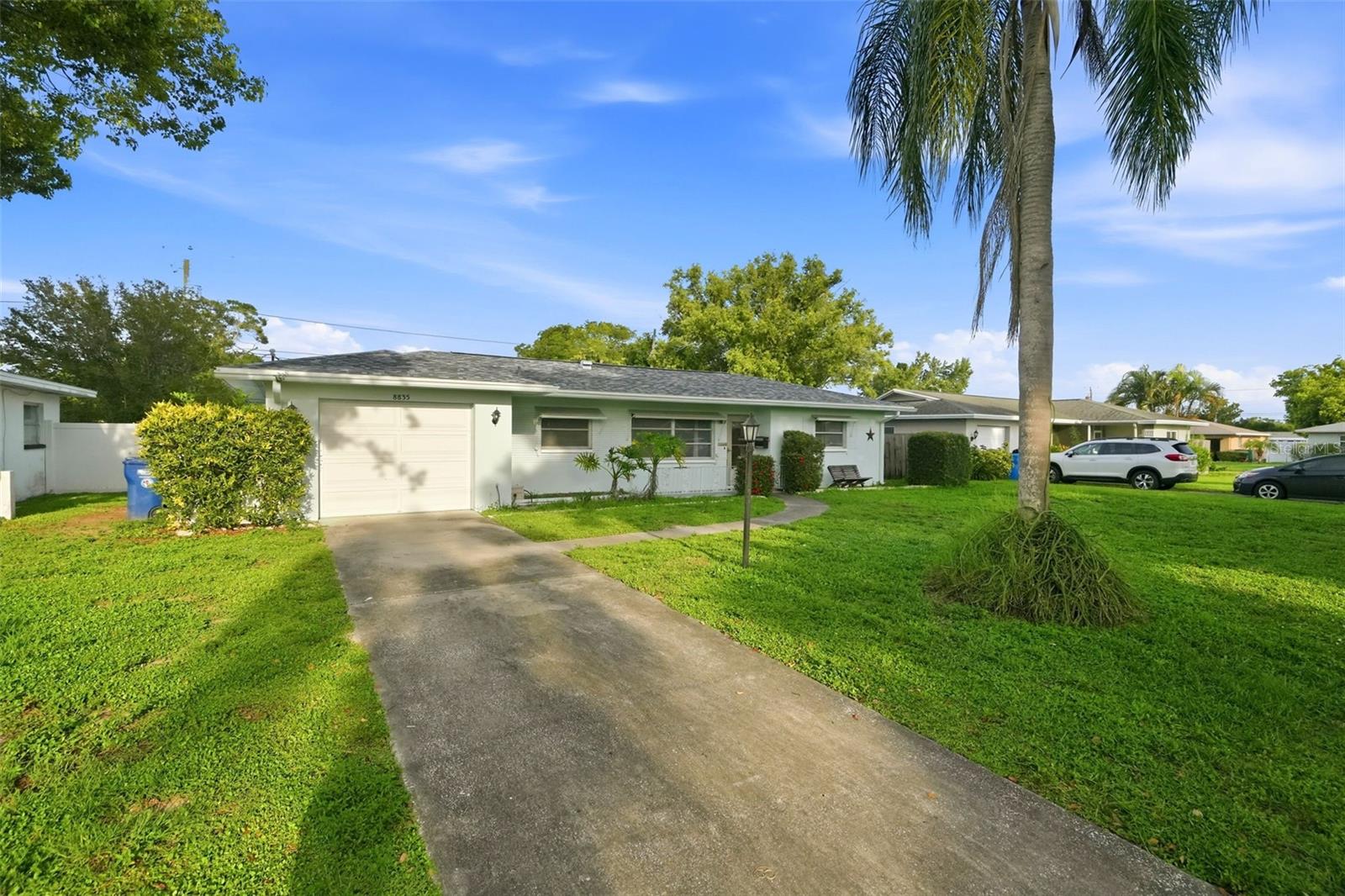 8835 109th St, Seminole, FL 33772