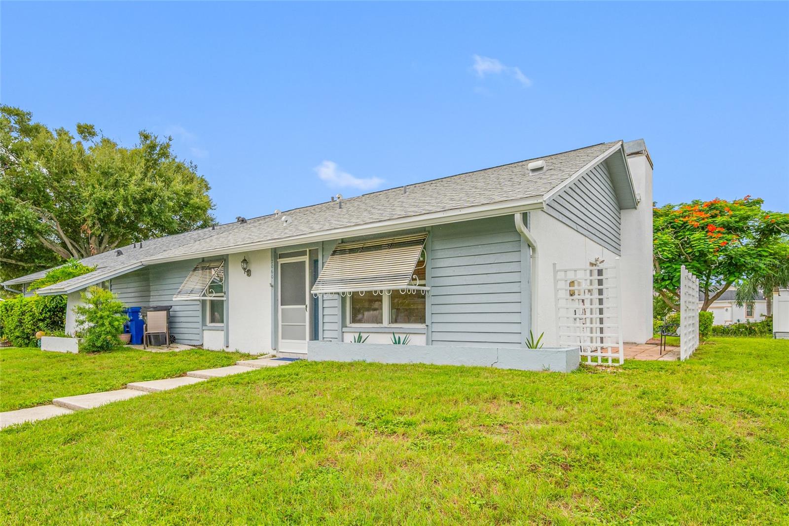 2060 Sheffield Ct, Oldsmar, FL 34677