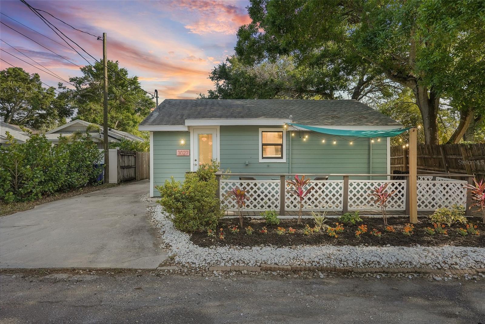 3027 Burlington Ave N, St Petersburg, FL 33713