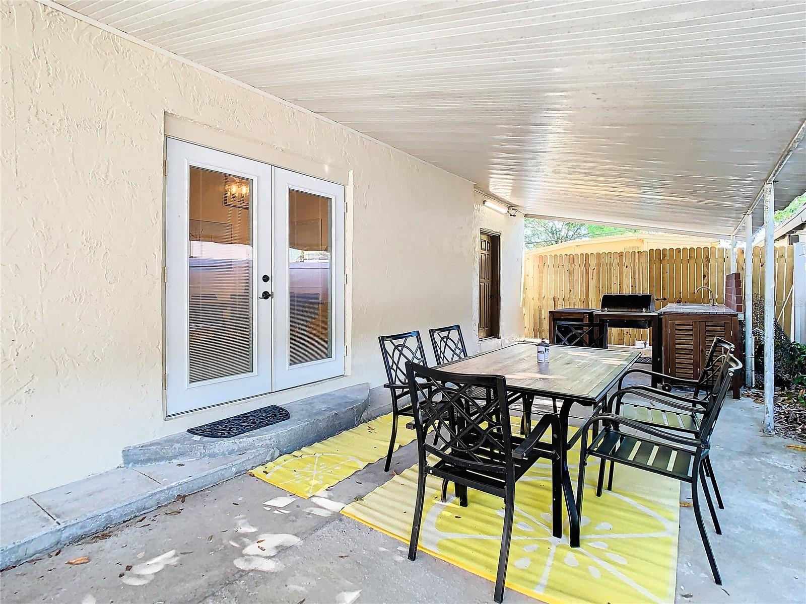 3321 W Aileen St, Tampa, FL 33607