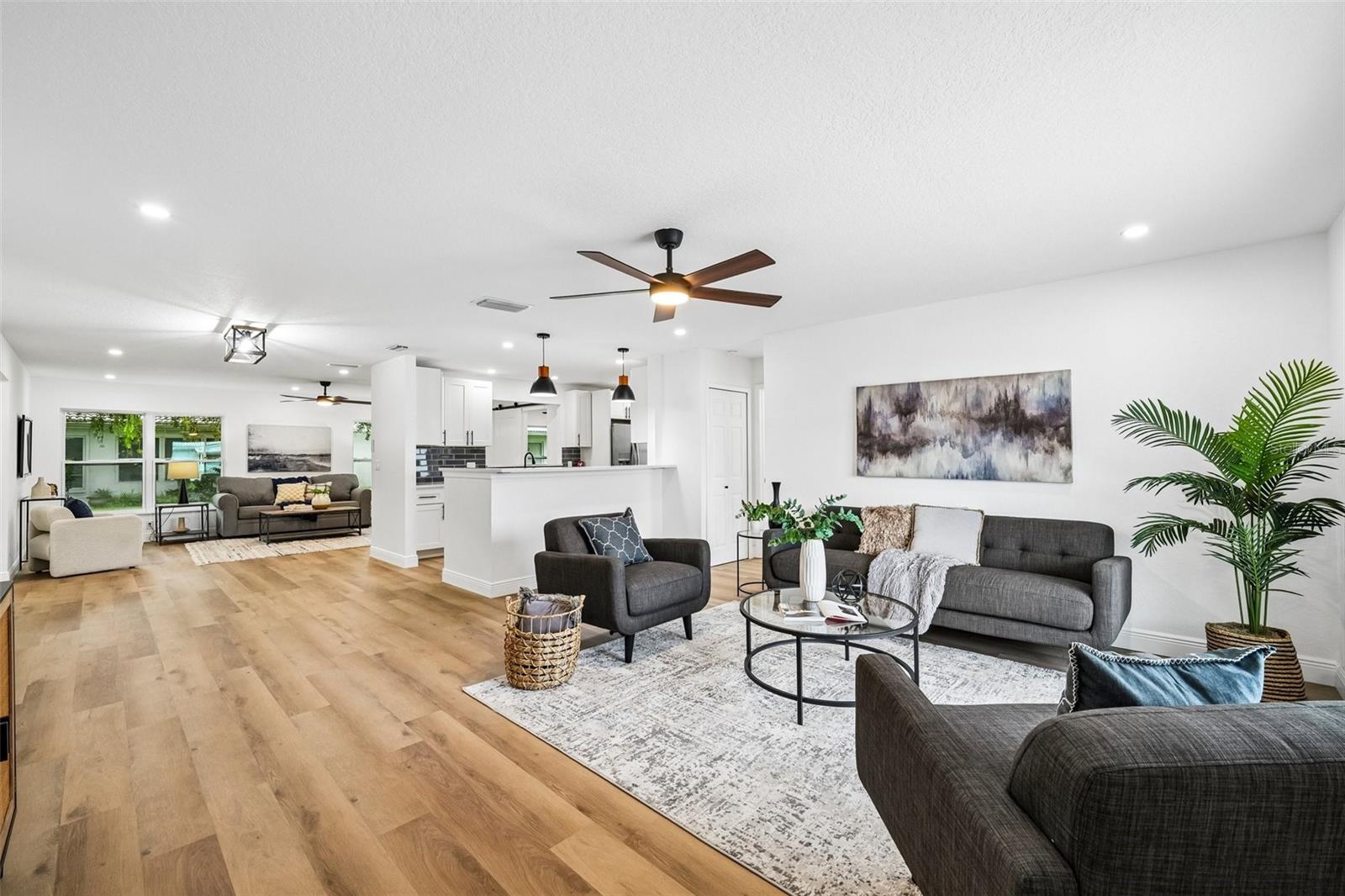 9124 39th Ln N, Pinellas Park, FL 33782