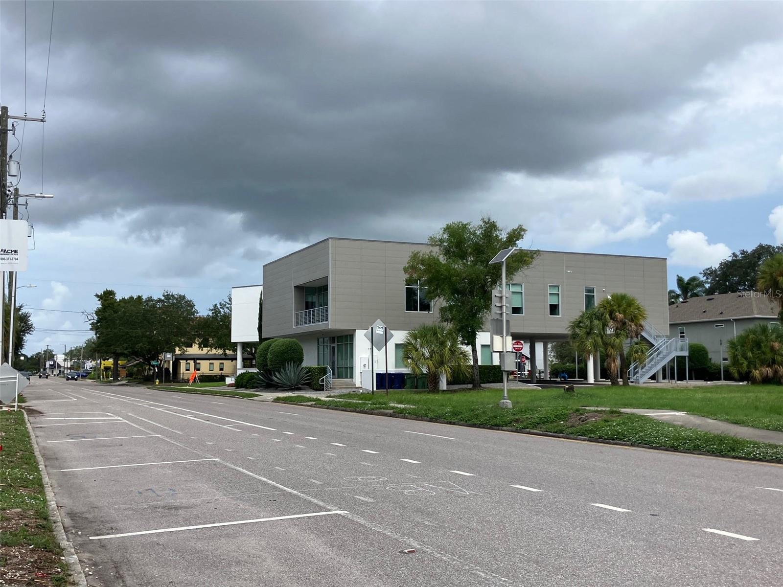 2011 W Platt St, Tampa, FL 33606
