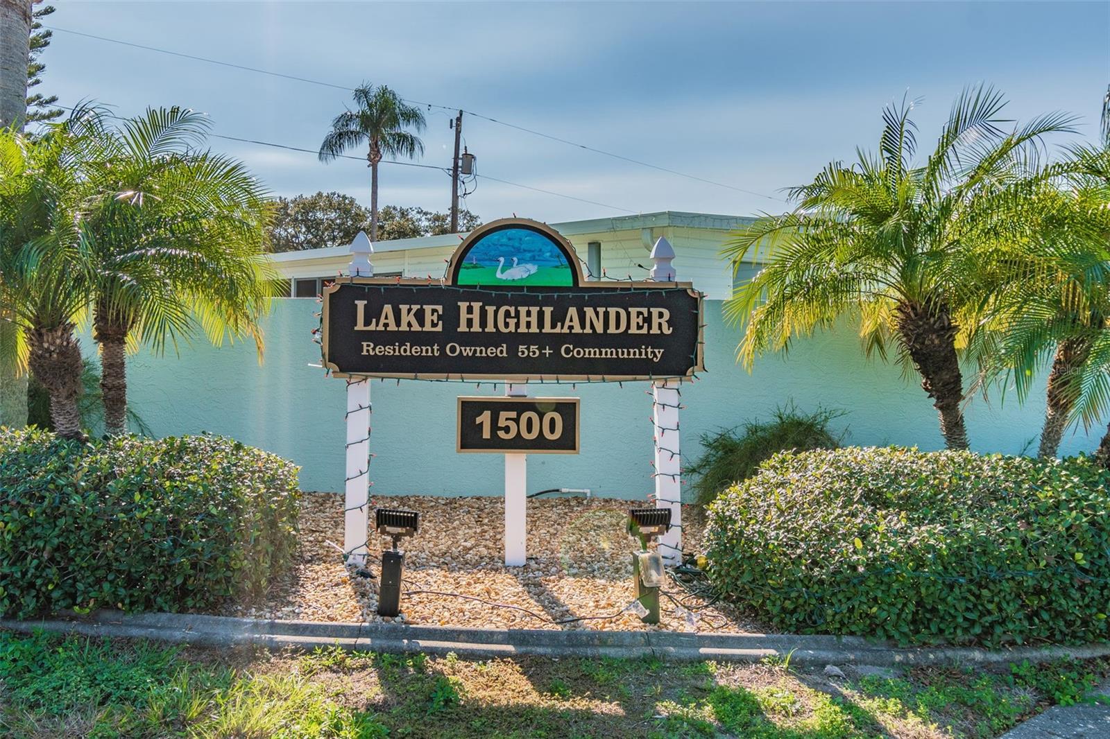 1500 County Road 1 #107, Dunedin, FL 34698